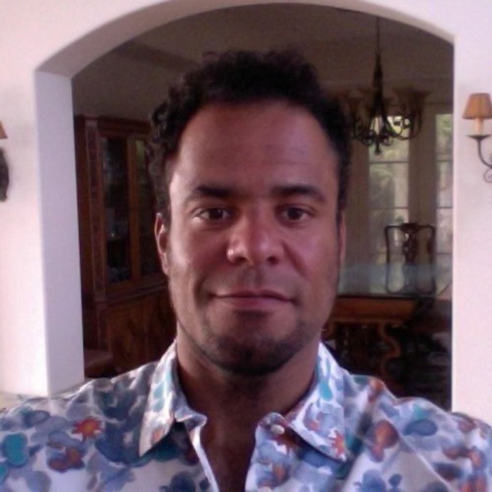 Meet your Posher, Aluma